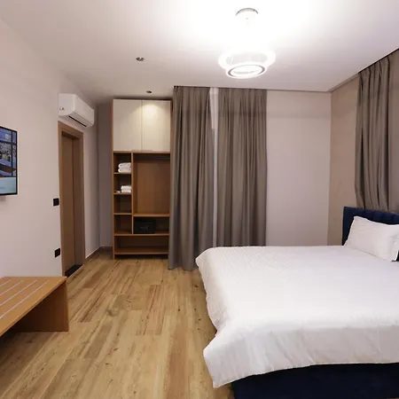 Resiidence 4* Tirana